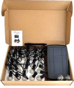 A Sunny Day Solar Lichtsnoer Buiten Inclusief 25 LED Lampen Voor Buiten - Lichtsnoer Op Zonne-energie - 25 LED Lampen - Solar Tuinverlichting - Lichtslinger - Prikkabel - Priklicht - Lichtsnoer -Woonwinkel 1007x1200