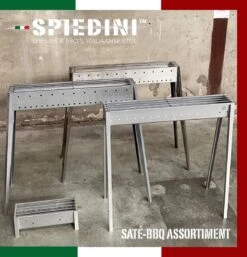 Spiedini Saté-bbq Bali 40 Mini - Kleine, Smalle Houtskoolbarbecue Met Horizontaal Rooster Voor Sate Of Andere Spiesjes - 40 Cm Lang, 11 Cm Breed, 14 Cm Hoog - Ideaal Voor Tuin- Of Open Haard, Of Balkon - Materiaal: Gealuminiseerd Ijzer 16 Spiedini Saté-bbq Bali 40 Mini - Kleine, Smalle Houtskoolbarbecue Met Horizontaal Rooster Voor Sate Of Andere Spiesjes - 40 Cm Lang, 11 Cm Breed, 14 Cm Hoog - Ideaal Voor Tuin- Of Open Haard, Of Balkon - Materiaal: Gealuminiseerd Ijzer -Woonwinkel 1153x1200 1