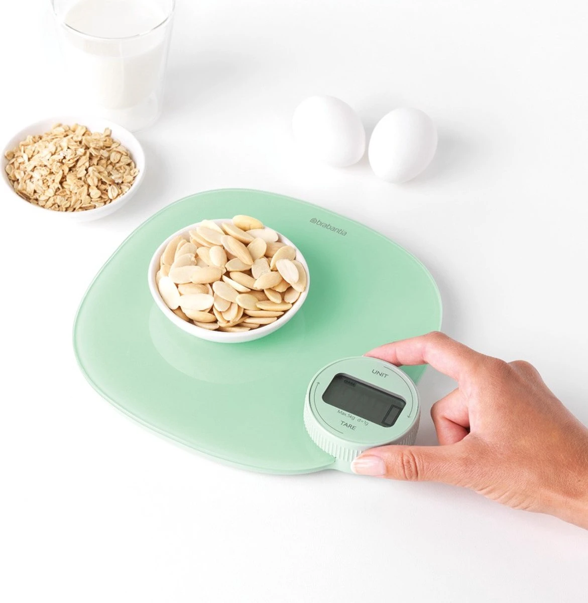 Brabantia Tasty+ Keukenweegschaal Digitaal - Geen Batterij Nodig - Jade Green 11 Brabantia Tasty+ Keukenweegschaal Digitaal - Geen Batterij Nodig - Jade Green - Afbeelding 9