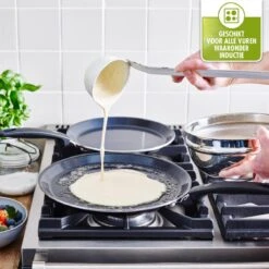 GreenPan Essentials Pannenkoekenpan 24cm - Zwart - Inductie - PFAS-vrij -Woonwinkel 1200x1200 1308