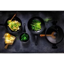 Mammoet Essentials Vesucio Braadpan - 28cm - Anti-aanbaklaag - Met Deksel -Woonwinkel 1200x1200 1317