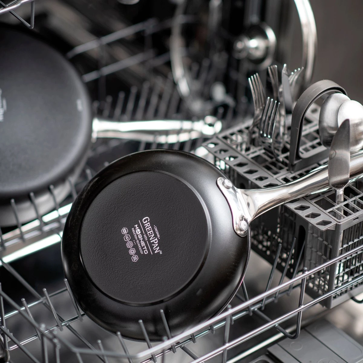 GreenPan Brussels Keramische Koekenpan - Ø30 Cm - PFAS-vrij 12 GreenPan Brussels Keramische Koekenpan - Ø30 Cm - PFAS-vrij - Afbeelding 10