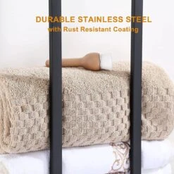 Handdoekrek - 70 Cm - RVS - Handdoekhouder BaderiQ Paris Large - MODEL 2023 - Schroeven Of Plakken - Handdoekenhouders - Handdoekhaak - Handdoek Organizer - Rvs Mat Zwart Poedercoating - Large H70xB20xD14 - Ook Beschikbaar In 40 Cm -Woonwinkel 1200x1200 2559