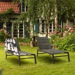 Blumfeldt Renazzo Lounge Ligstoel - Ligbed Voor De Tuin - Aluminium Tuinstoel - 6 Standen - Waterafstotend - Bekleding Van 70 % Pvc En 30 % Polyetheen - Zwart 15 Blumfeldt Renazzo Lounge Ligstoel - Ligbed Voor De Tuin - Aluminium Tuinstoel - 6 Standen - Waterafstotend - Bekleding Van 70 % Pvc En 30 % Polyetheen - Zwart -Woonwinkel 1200x1200 379