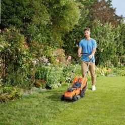 Black & Decker BLACK+DECKER BCMW3318N-XJ Grasmaaier - 18V - 33cm - Excl. Accu & Lader -Woonwinkel 1200x1200 590