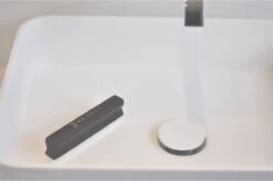 Bearos Baardbar - Zwart - Baardhaar Opruimen - Schoonmaken - Badkamer Accessoire - Baard Accessoire - Opruimen Badkamer - Zelfverzorging Voor Een Man - Hygiëne - Cadeau 12 Bearos Baardbar - Zwart - Baardhaar Opruimen - Schoonmaken - Badkamer Accessoire - Baard Accessoire - Opruimen Badkamer - Zelfverzorging Voor Een Man - Hygiëne - Cadeau -Woonwinkel 1200x798 27