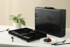 Swiss Pro+ Bestekset In Koffer-72 Delig-12 Persoons-Zwitsers Kwaliteit-Complete Set-100% Roestvrijstaal- Zwart 25 Swiss Pro+ Bestekset In Koffer-72 Delig-12 Persoons-Zwitsers Kwaliteit-Complete Set-100% Roestvrijstaal- Zwart -Woonwinkel 1200x799 95