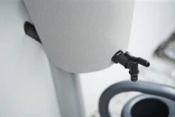 Elho Green Basics Rain Catcher 33 - Regenton Voor Balkonbuiten - Ø 33.5 X H 73.5 Cm - Grijs/Living Concrete -Woonwinkel 1200x800 108