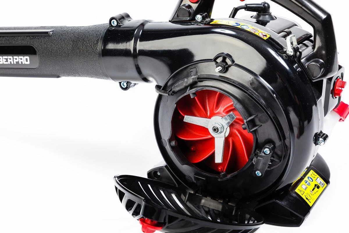 TIMBERPRO - Bladblazer - Benzine - Met Zuig En Versnipperfunctie - Blaassnelheid 225 Km/h - Opvangzak 45 L 4 TIMBERPRO - Bladblazer - Benzine - Met Zuig En Versnipperfunctie - Blaassnelheid 225 Km/h - Opvangzak 45 L - Afbeelding 2