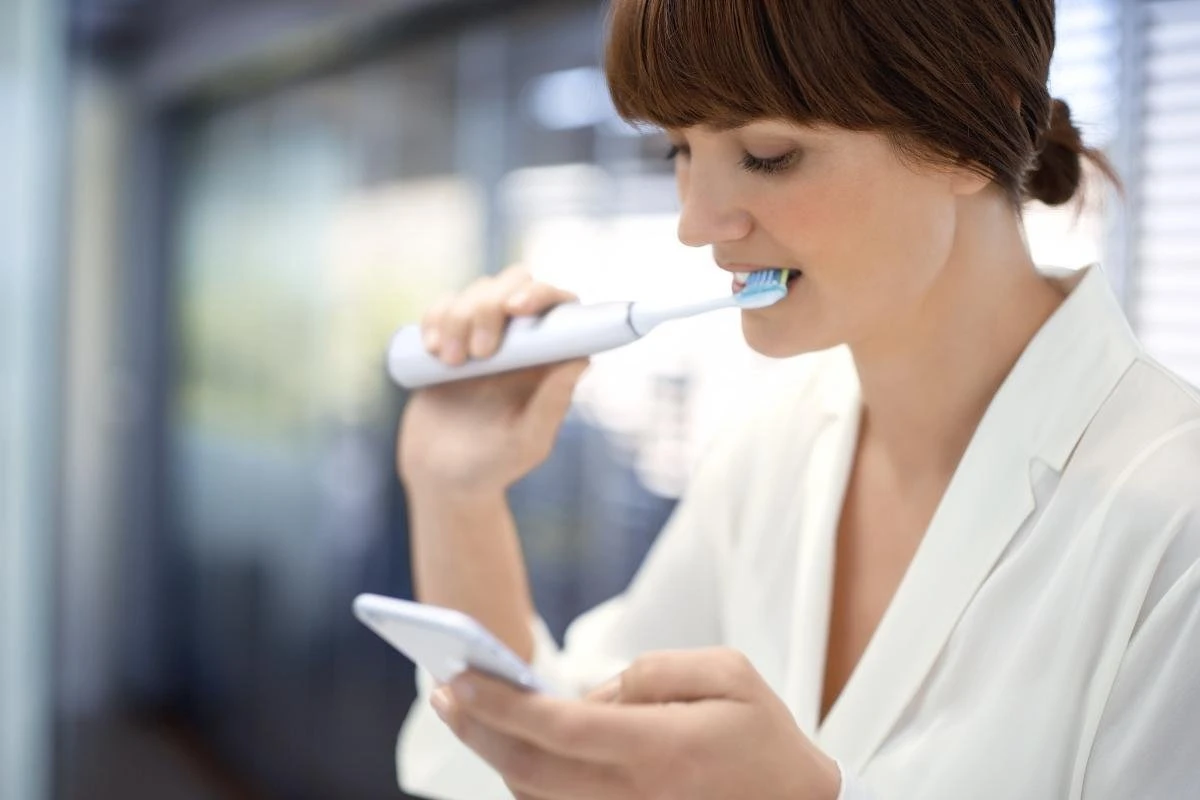 Philips Sonicare DiamondClean 9000 HX9911/94 - Luxe Elektrische Tandenborstel - Wit En Rosé Goud 7 Philips Sonicare DiamondClean 9000 HX9911/94 - Luxe Elektrische Tandenborstel - Wit En Rosé Goud - Afbeelding 5