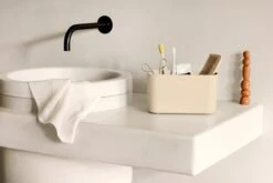 Brabantia ReNew Tandenborstelhouder - 11 X 19,6 X 9,9 Cm - Soft Beige -Woonwinkel 1200x802 14