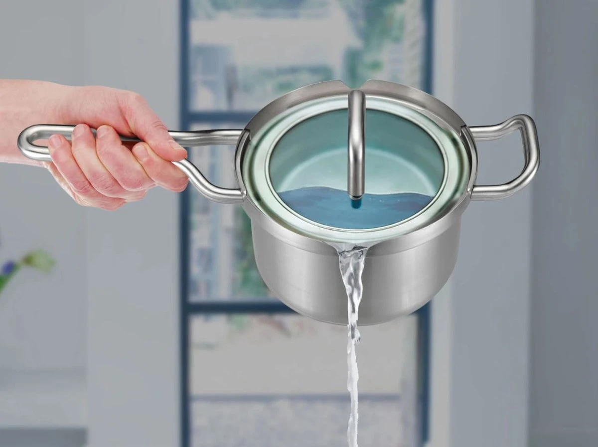 BK Q-linair Master Glas Pannenset - 5-delig - Glazen Deksel - Veilig Afgietsysteem - Inductie 20 BK Q-linair Master Glas Pannenset - 5-delig - Glazen Deksel - Veilig Afgietsysteem - Inductie - Afbeelding 18