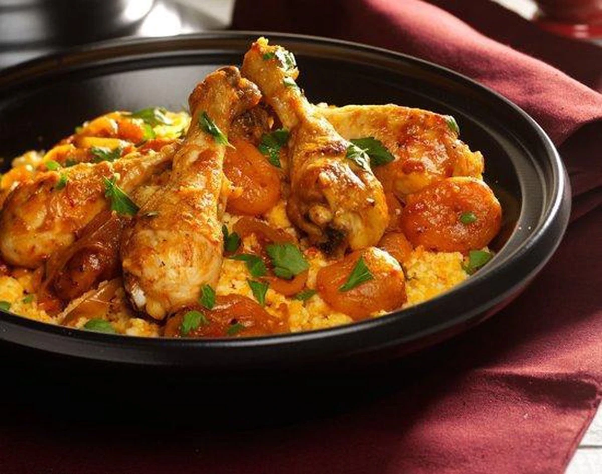 Cosy & Trendy Tajine Zwart / Oranje - Gietijzeren Schaal - Ø25cm - Geschikt Voor Inductie 5 Cosy & Trendy Tajine Zwart / Oranje - Gietijzeren Schaal - Ø25cm - Geschikt Voor Inductie - Afbeelding 3