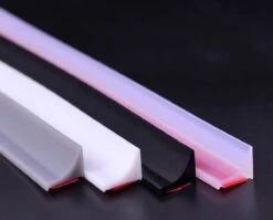 Merkloos Soesa Zelfklevende Waterkering Douche 200cm - Sanitaire Waterstopper - Douchedorpel Zwart, 12 X 20 Mm, 200 Cm -Woonwinkel 1200x966 3