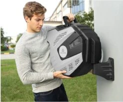 CoolHome Wandslangenbox 15 Meter + 1,5 Meter - Tuinslang Met Haspel- Slangenhouder 180° Draaibaar - Tuinslanghaspel Zwart - Grijs -Woonwinkel 1200x992 4