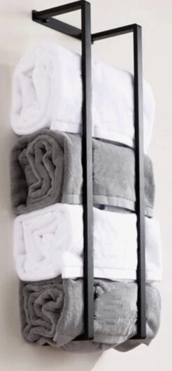 Handdoekrek - 70 Cm - RVS - Handdoekhouder BaderiQ Paris Large - MODEL 2023 - Schroeven Of Plakken - Handdoekenhouders - Handdoekhaak - Handdoek Organizer - Rvs Mat Zwart Poedercoating - Large H70xB20xD14 - Ook Beschikbaar In 40 Cm -Woonwinkel 556x1200