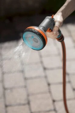 GARDENA - Comfort Broeskop - 5 Straalsoorten - Grijs -Woonwinkel 800x1200 2