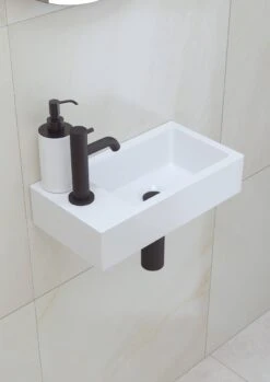 Merkloos Saqu Eurotrend Fonteinkraan - Hoog Model - Toiletkraan - Koudwaterkraan - Mat Zwart -Woonwinkel 849x1200 4