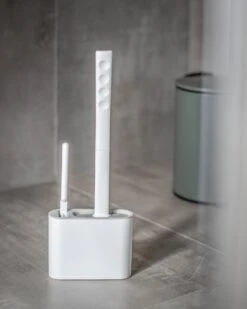 Lopoleis WC Borstel – Toiletborstel – Gesloten Bodem – WC Borstel Met Randreiniger – Siliconen – Grijs – WC Borstel Met Houder – Vrijstaand – Hangend – WC Borstel En Houder -Woonwinkel 960x1200 14